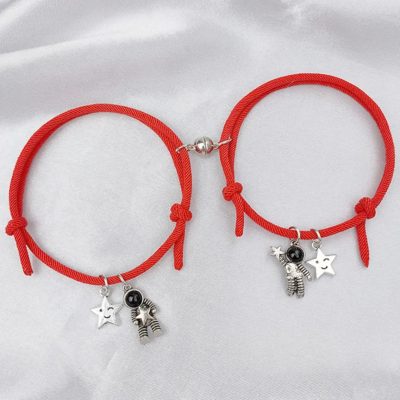 Pulseras tu y yo de astronautas magnéticas - Imagen 5