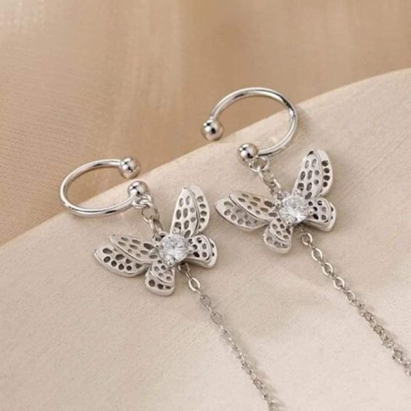 Aretes ear cuff mariposa y cadena silver - Imagen 4