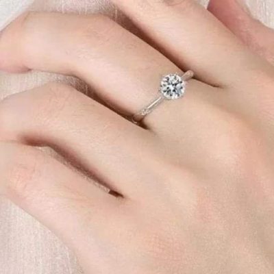Anillo de compromiso zirconia y brillos - Imagen 2