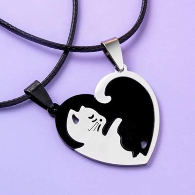 Collar tu y yo de gatitos en corazón