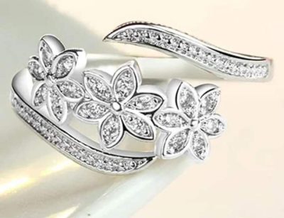 Anillo flores de zirconias white - Imagen 3