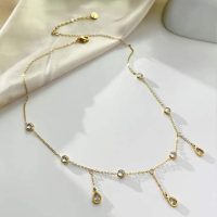 Collar zirconias blancas colgantes