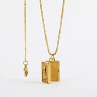 Relicario de luna gold